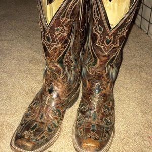 ❌SOLD❌ Turquoise Inlay Corral Boots